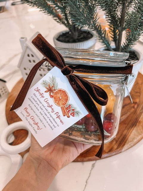 Christmas in a Jar: Stovetop Potpourri - Lovely Lucky Life